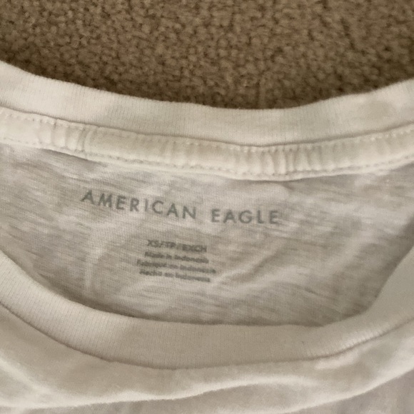 American eagle men’s simple white shirt - Picture 3 of 4
